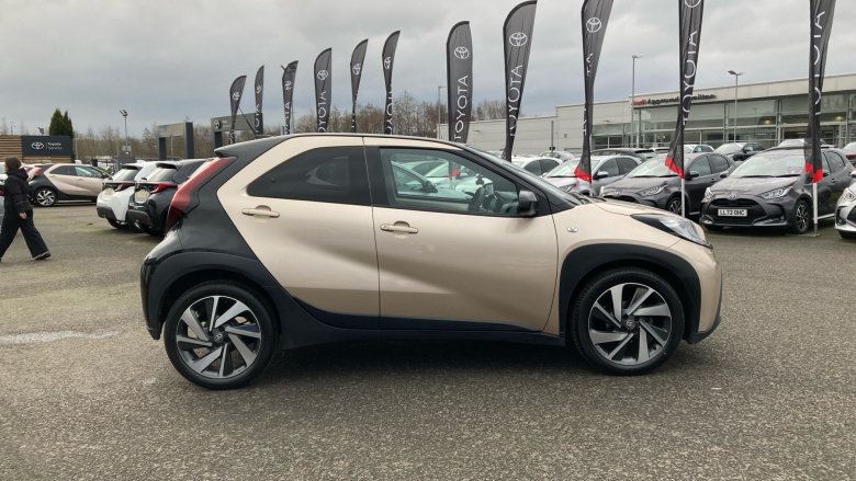 Toyota Aygo X 1.0 VVT-i Edge 5dr Petrol Hatchback